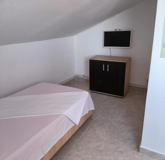 스위트, Vila Gherghisan