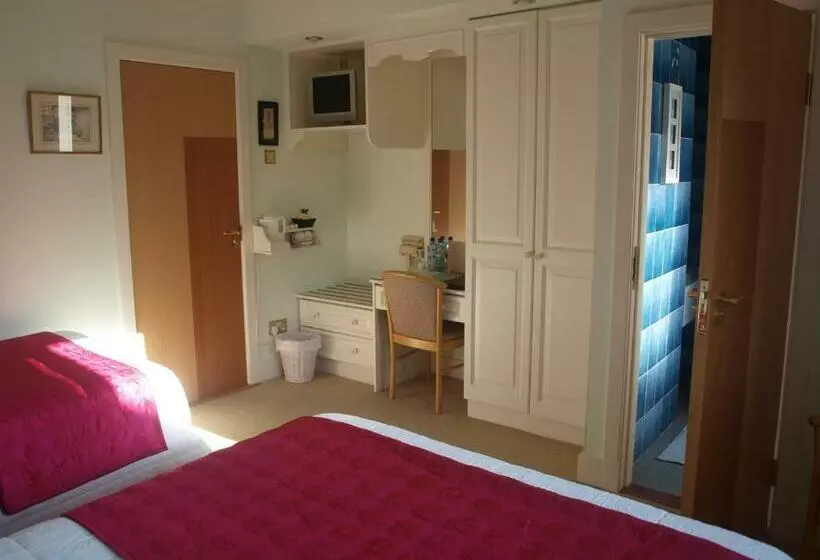 اتاق استاندارد سه نفره, Shelmalier House