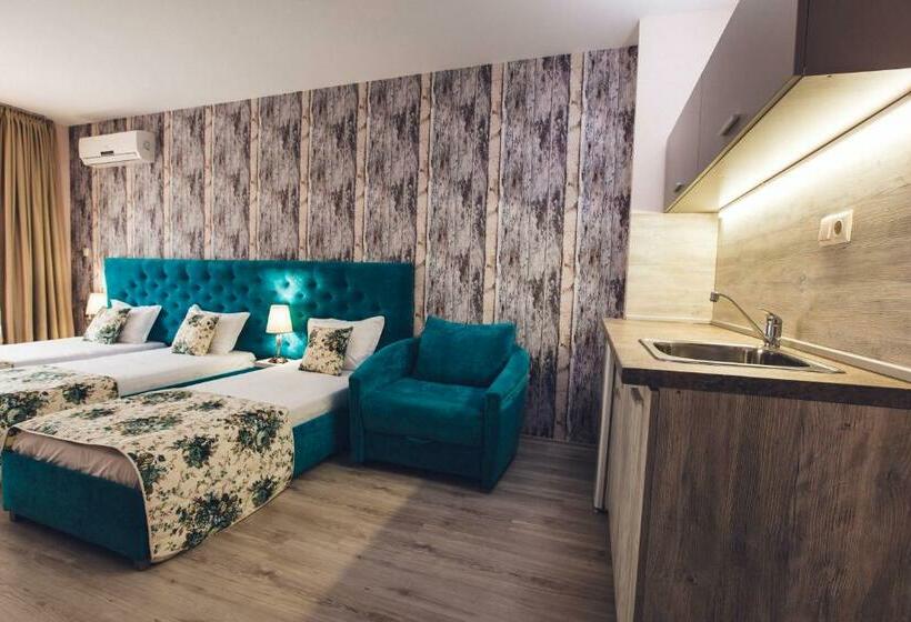 غرفة قياسية ثلاثية, Avenue Deluxe