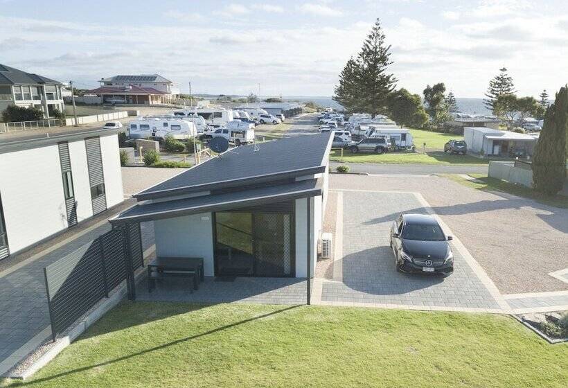 スリーベッドルーム　ヴィラ, Big4 Port Hughes Holiday Park