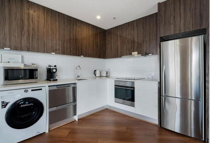 سوییت با چشمانداز دریا, Bondi 38 Serviced Apartments