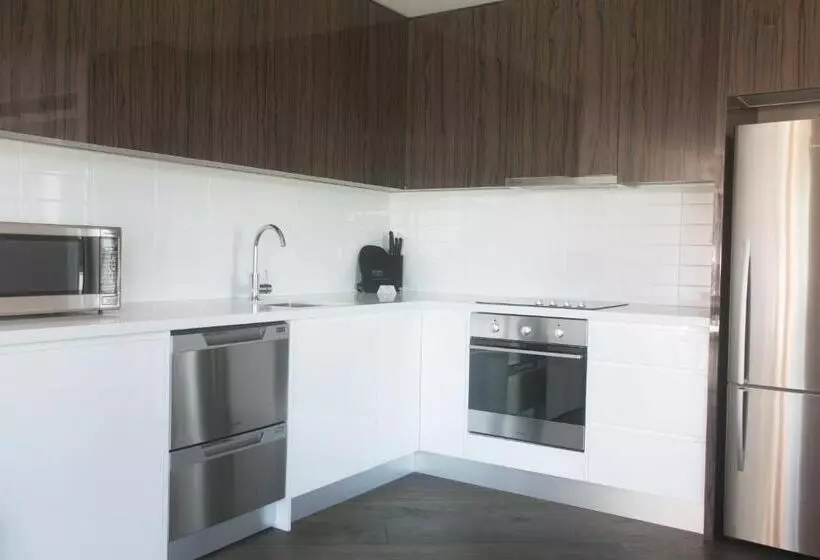 オーシャンビュースイート, Bondi 38 Serviced Apartments