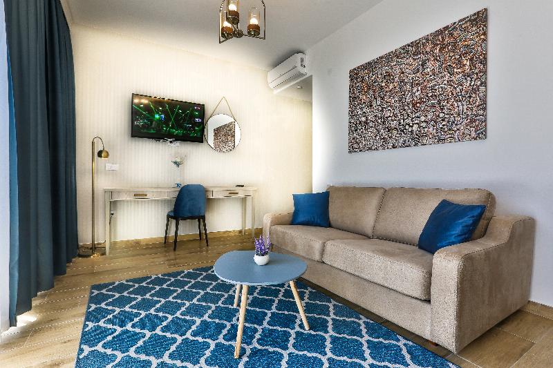 سوییت اجرایی, Harmony by Aycon