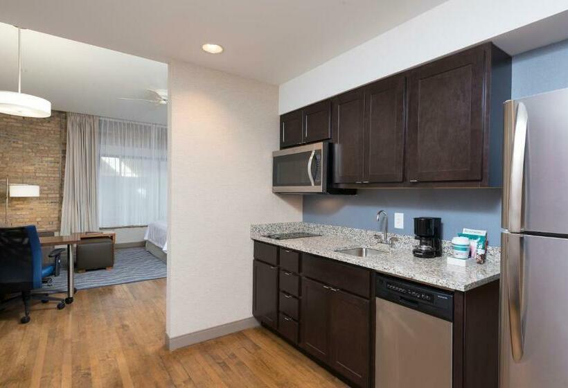 Люкс Deluxe Кровать Кинг, Homewood Suites By Hilton Grand Rapids Downtown