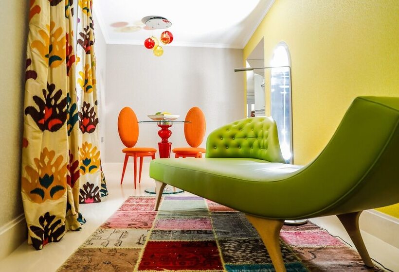 جناح ديلوكس, Lemongarden  Adults Only