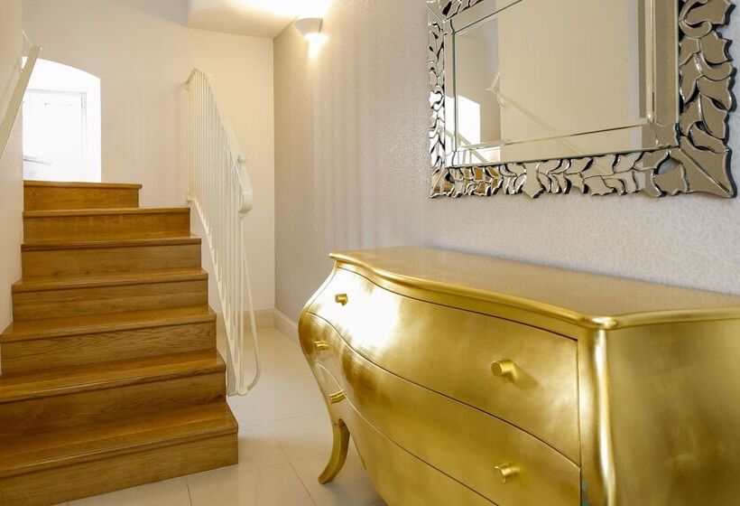 جناح ديلوكس, Lemongarden  Adults Only