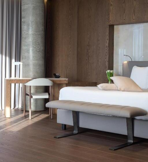 חדר דלוקס נוף לעיר, Maritim Hotel Plaza Tirana