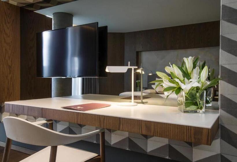 חדר סופריור נוף לעיר, Maritim Hotel Plaza Tirana