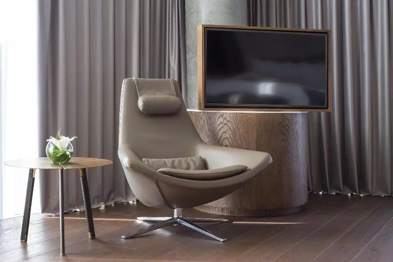 اتاق لوکس با چشم‌انداز شهر, Maritim Hotel Plaza Tirana