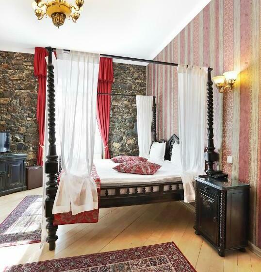 Номер Deluxe, Regal 1880