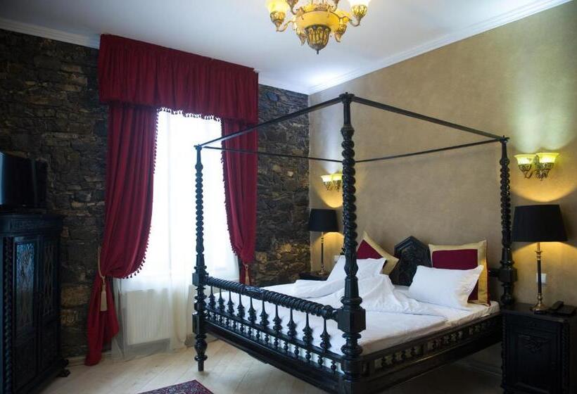 Номер Deluxe, Regal 1880