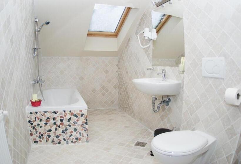 Пентхаус, Regal 1880