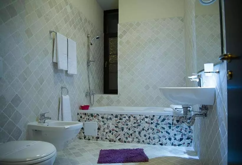Deluxe-huone, Regal 1880