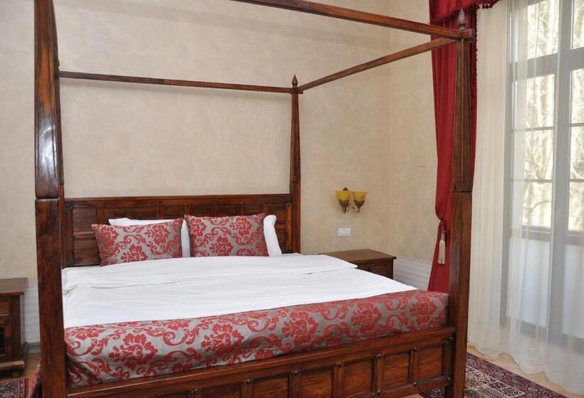 Номер Deluxe, Regal 1880