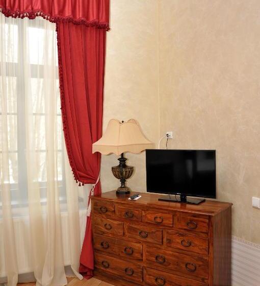 デラックスルーム, Regal 1880