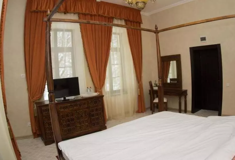 Deluxe-huone, Regal 1880
