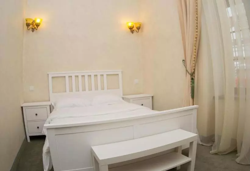 Standard-huone, Regal 1880