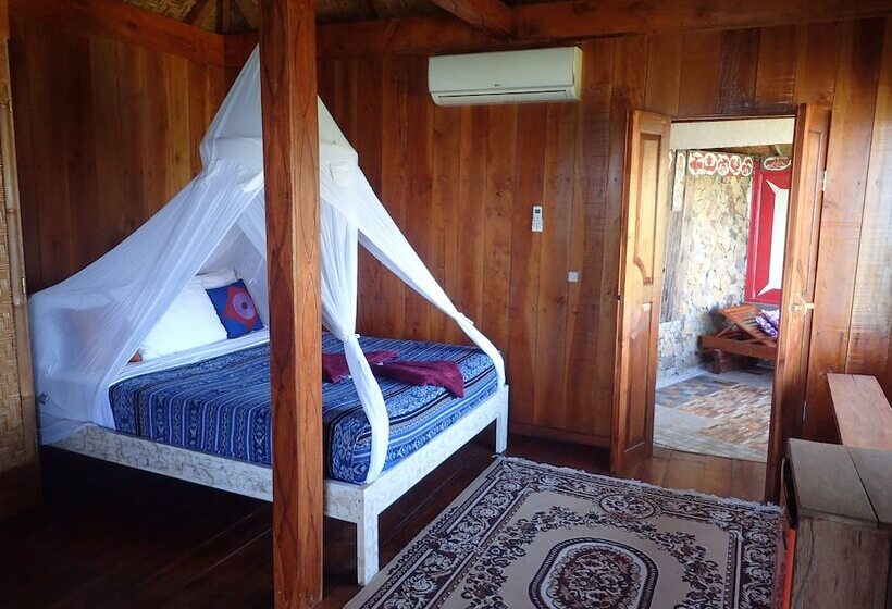 Бунгало Премиум, Waecicu Eden Beach