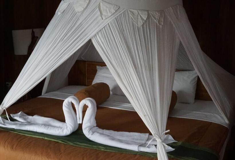 프리미엄 방갈로, Waecicu Eden Beach