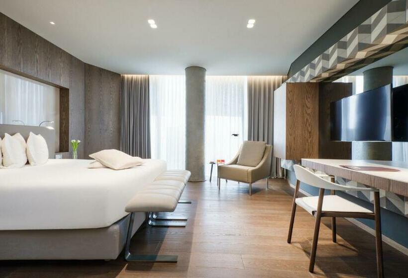 חדר סטנדרט, Maritim Hotel Plaza Tirana