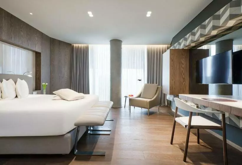 اتاق استاندارد, Maritim Hotel Plaza Tirana