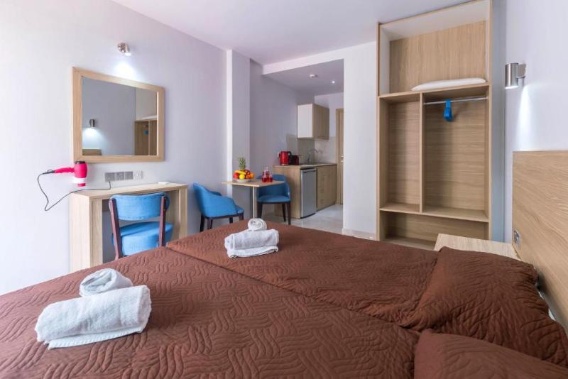 Escritório Estándar, Paul Marie Hotel Apartments