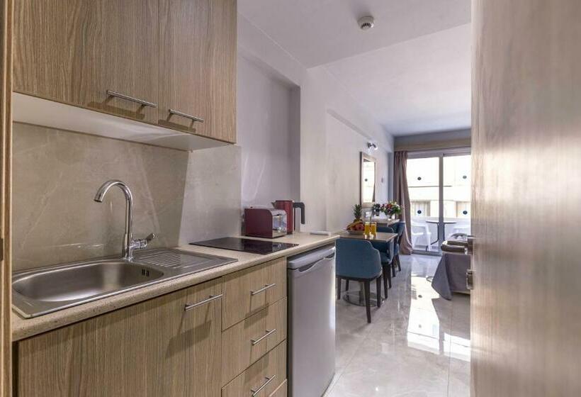 Escritório Estándar, Paul Marie Hotel Apartments