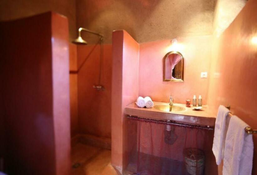 اتاق استاندارد, Dar Sofar