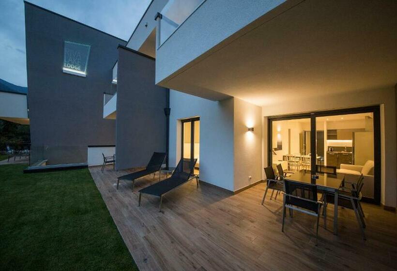 شقة غرفتين, Riva Lake Lodge