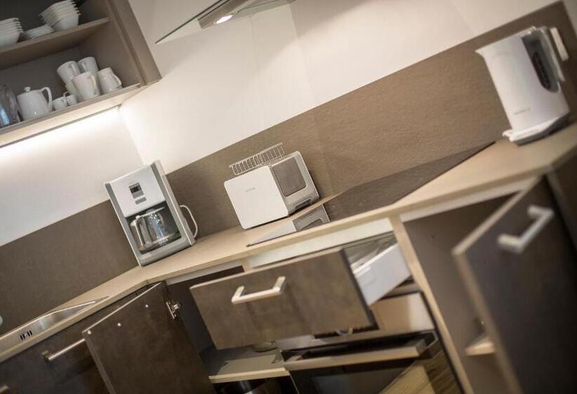 شقة غرفتين, Riva Lake Lodge