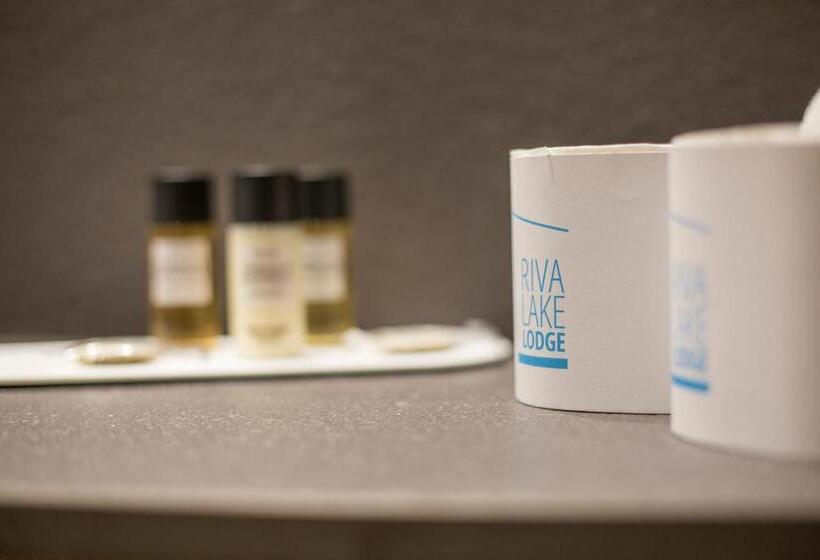 شقة غرفتين, Riva Lake Lodge