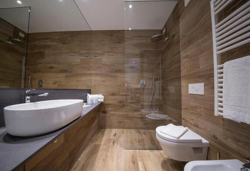 ２ベッドルームアパートメント, Riva Lake Lodge