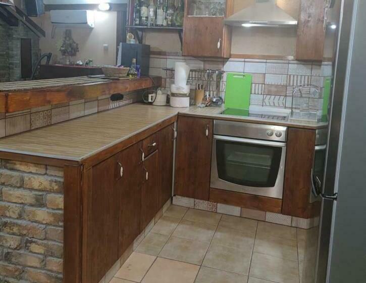 اتاق لوکس با بالکن و چشم‌انداز دریا, Apartmani Fortunela