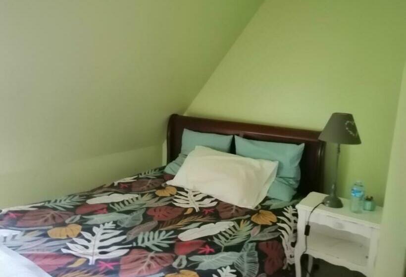 חדר סטנדרט, Chambre D Hôtes La Montjoie