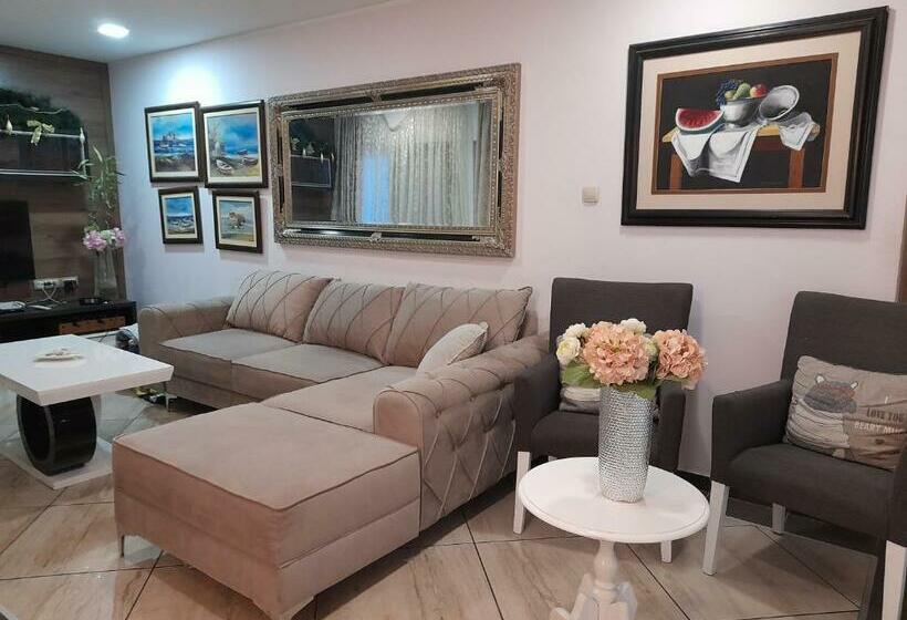 آپارتمان 3 خوابه, Maja Lux Apartment