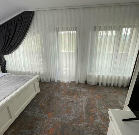 חדר סטנדרט עם מרפסת, Pensiunea Alexolar New One