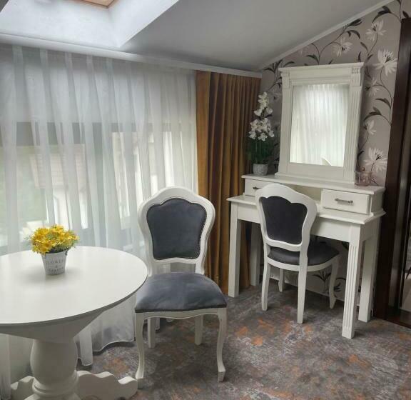 חדר משפחתי דלוקס, Pensiunea Alexolar New One