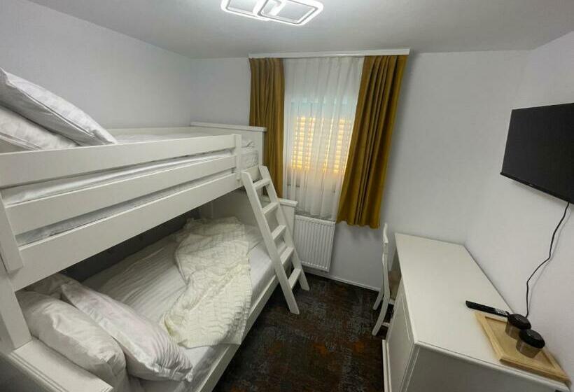 חדר משפחתי דלוקס, Pensiunea Alexolar New One