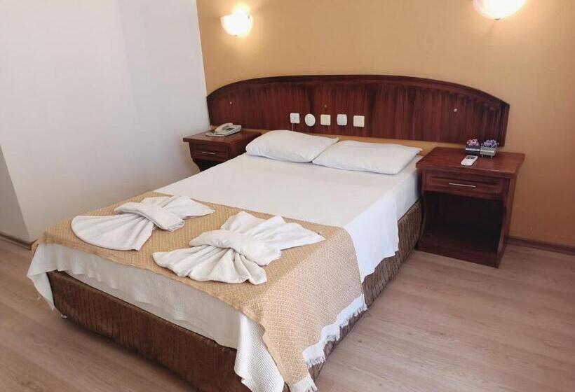 חדר סטנדרט עם מרפסת, Grand çınar Hotel Fethiye