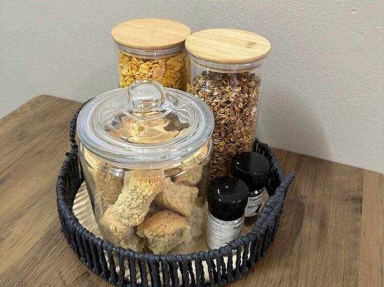 コンフォートルーム, Seven Olives