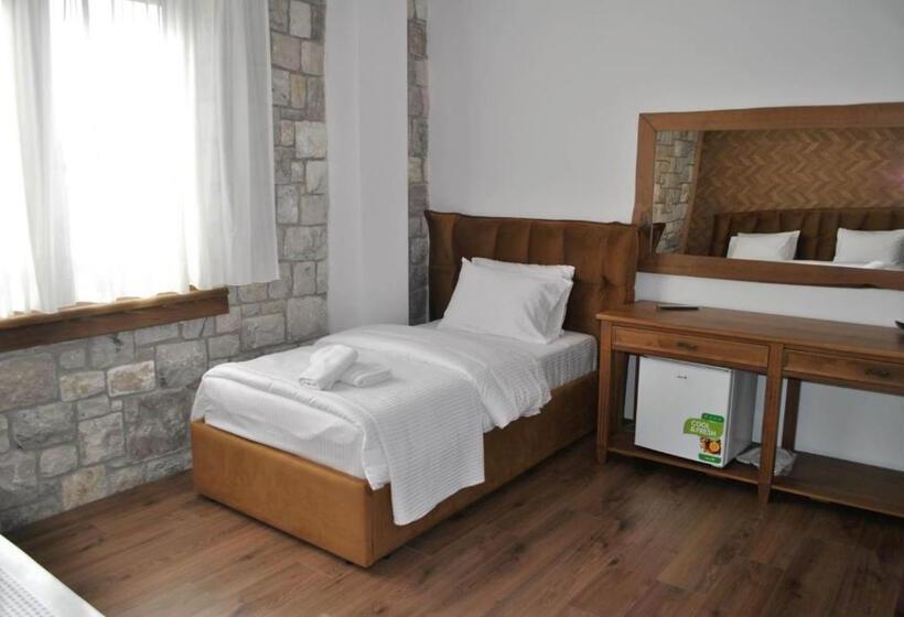 غرفة ديلوكس رباعية, Boutique Vila Fidani