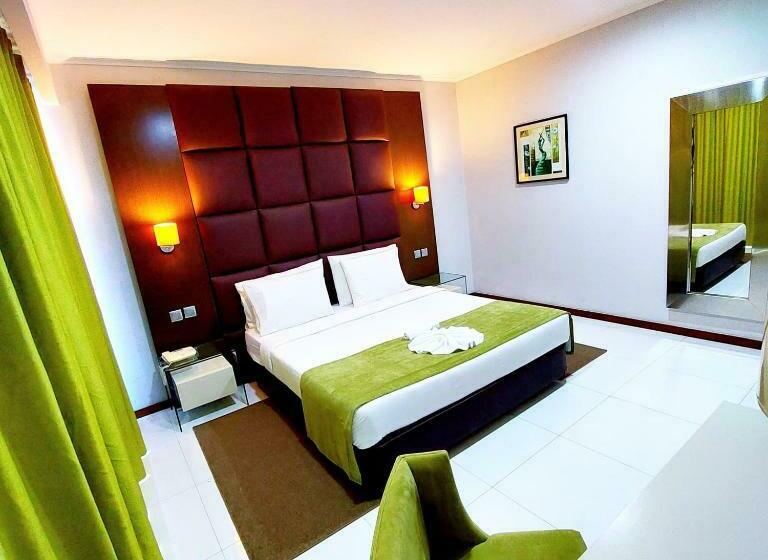 جناح رئاسى, Embaixador