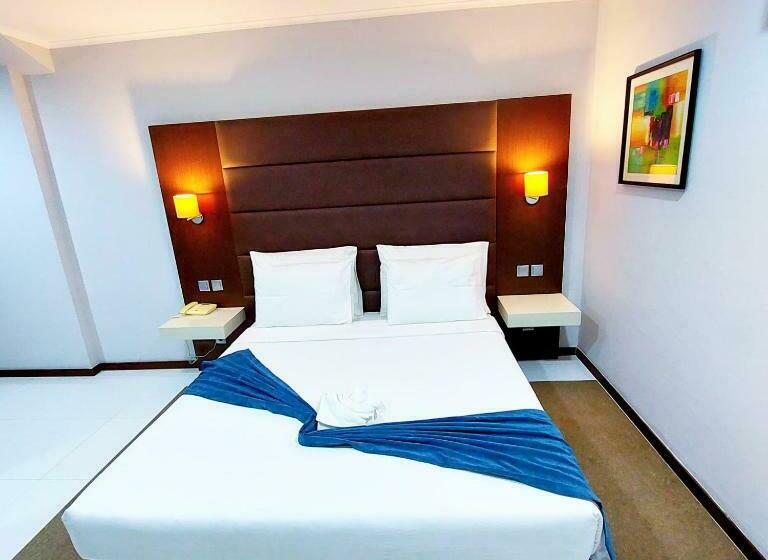 جناح, Embaixador