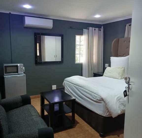 غرفة قياسية, Mino Guest House