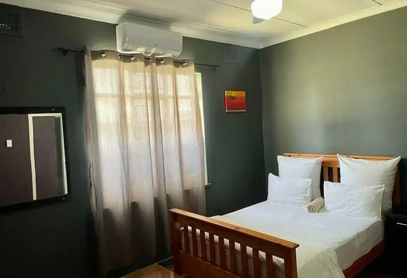 デラックスルーム, Mino Guest House