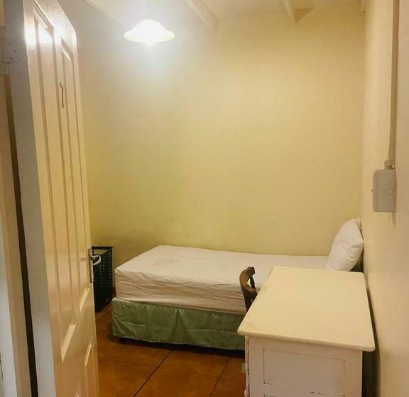 חדר דלוקס, Slow And Steady Cottage