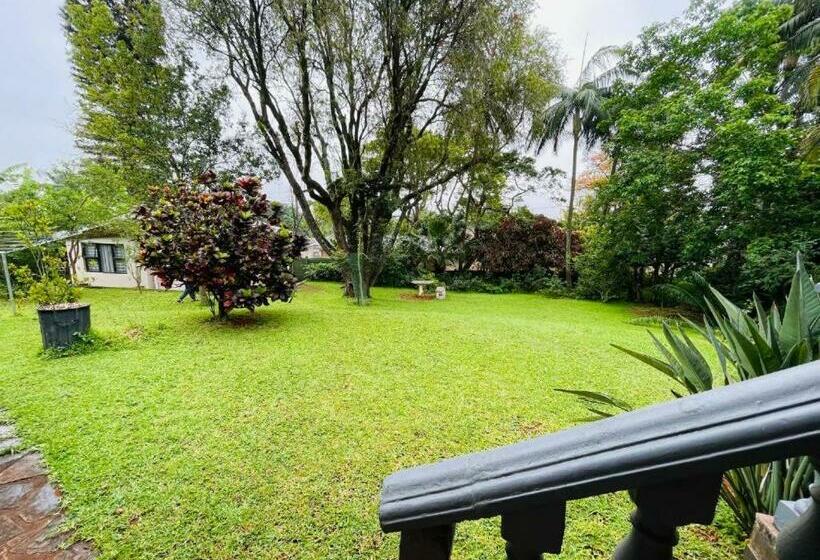 חדר דלוקס, Slow And Steady Cottage