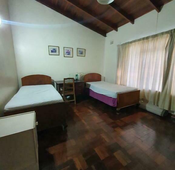 חדר דלוקס, Slow And Steady Cottage