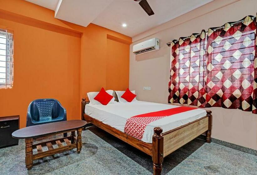 חדר קלאסי לשלושה, Oyo Flagship Mr Lodge