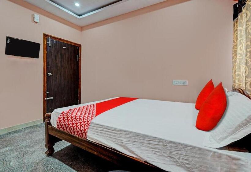 חדר קלאסי לשלושה, Oyo Flagship Mr Lodge